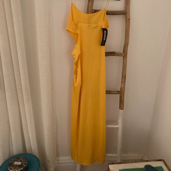 First Distraction The Label cut-out side midi dress with thigh slit in yellow - Picture 11 of 11